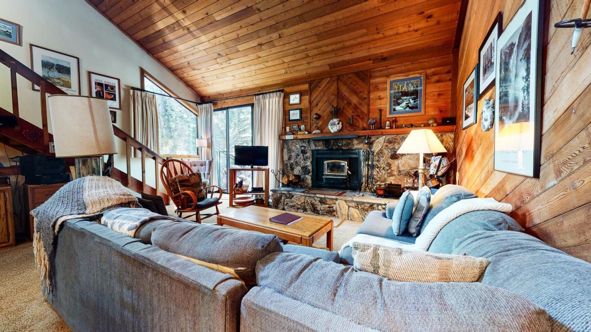 Mammoth Sierra Townhome * Mammoth Lakes