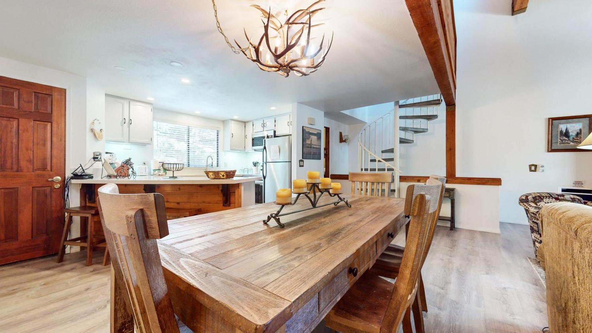Mammoth Sierra Townhome Apartment *