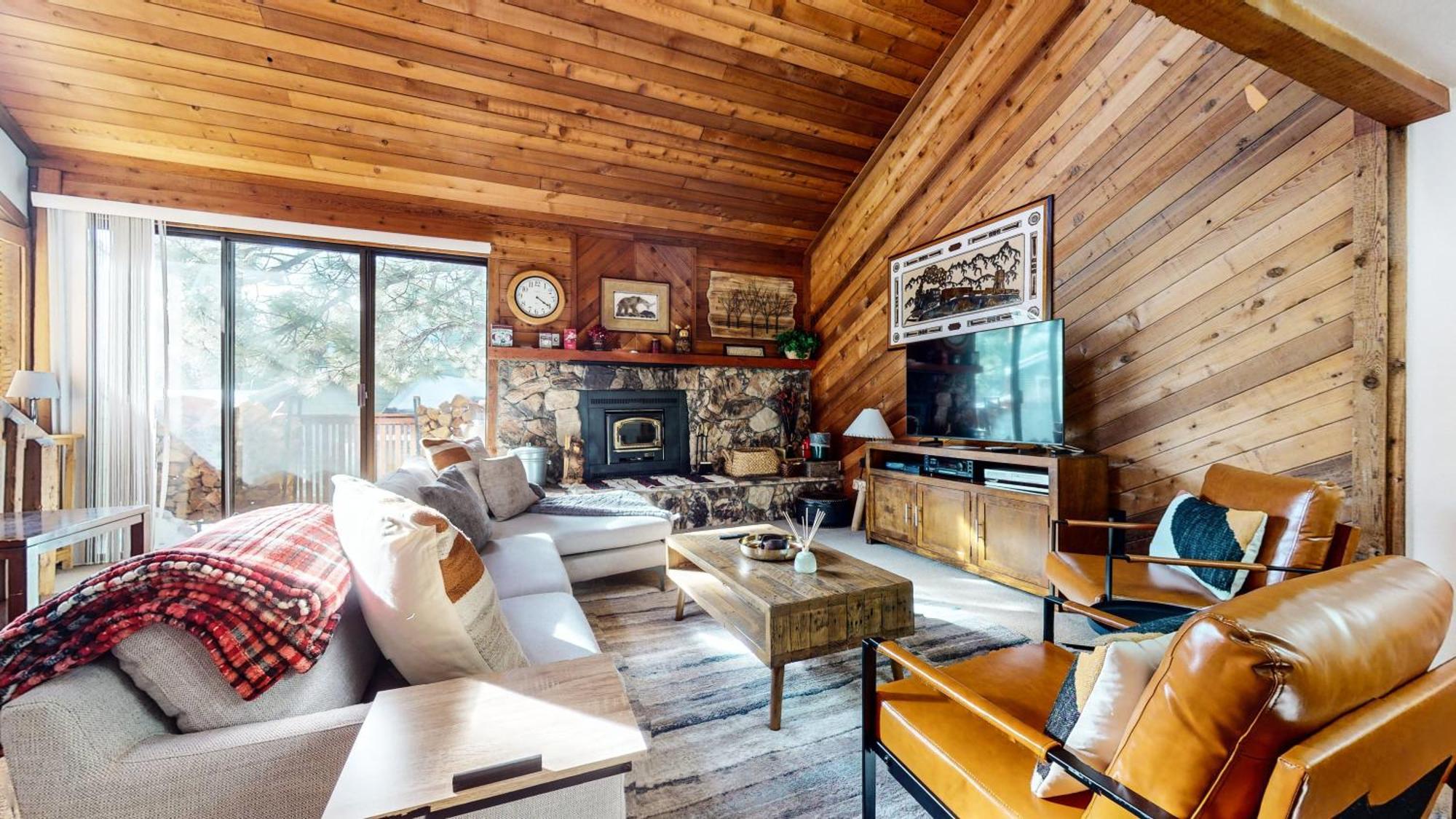 Mammoth Sierra Townhome *